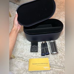 BLUE DYSON AIRWRAP CASE + ACCESSORIES